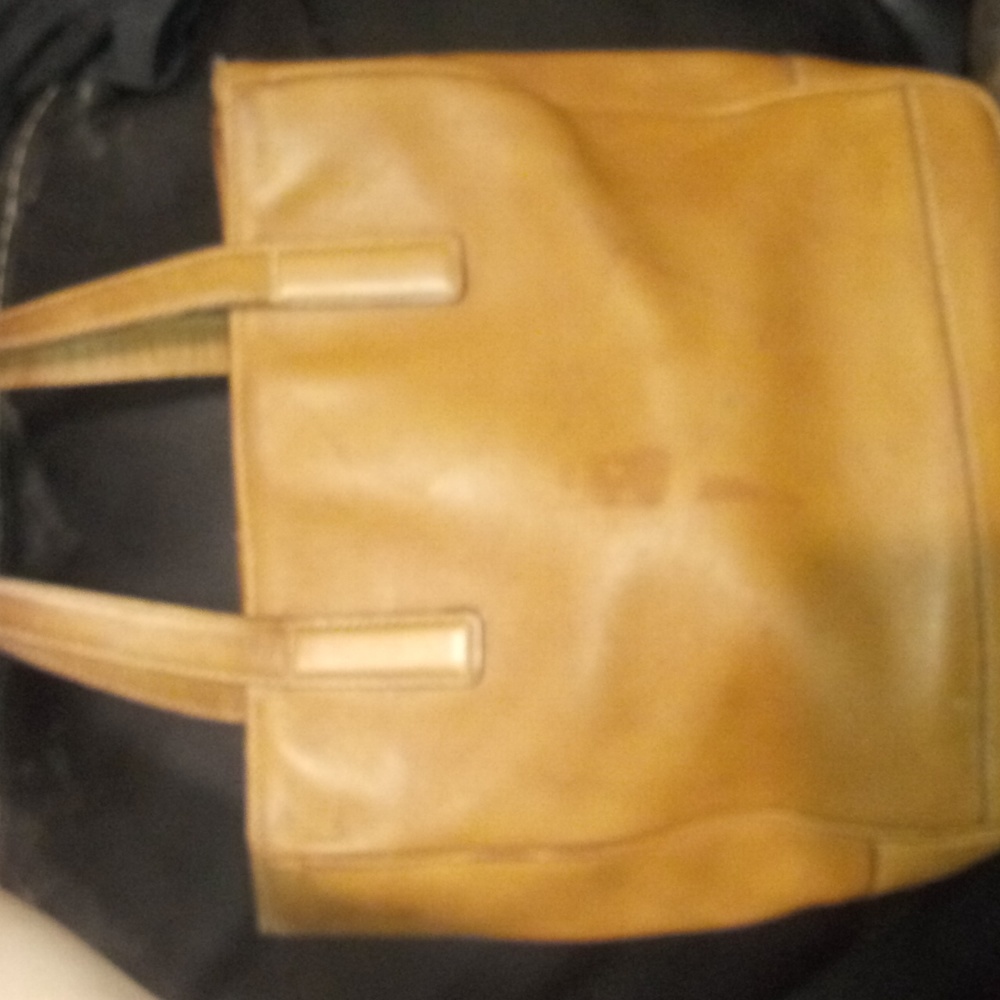 Vintage Coach Hampton style 7787